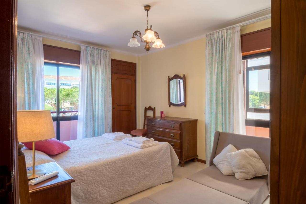 Apartamento Sao Pedro Do Mar Quarteira Luaran gambar